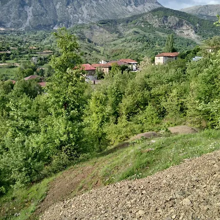 Bujtina Tusha Maison d'hôtes 3*