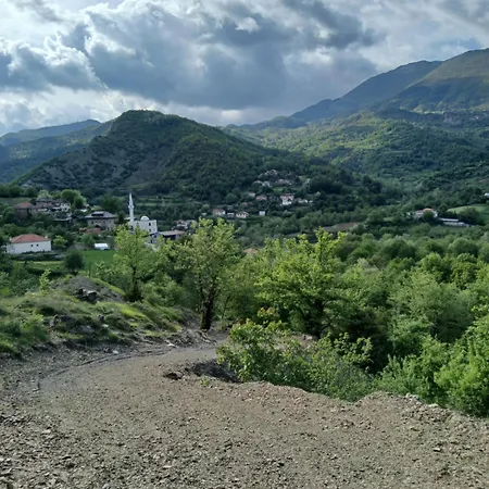 בית הארחה Bujtina Tusha