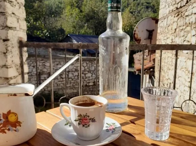 Bujtina Tusha 3*