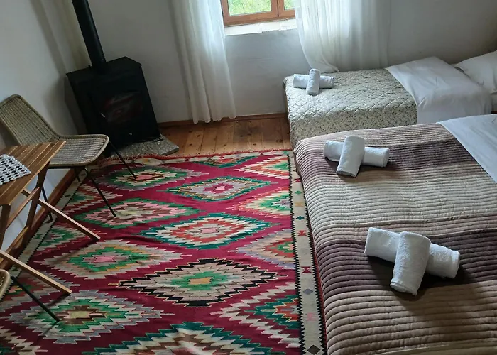 Casa de hóspedes Bujtina Tusha 3*